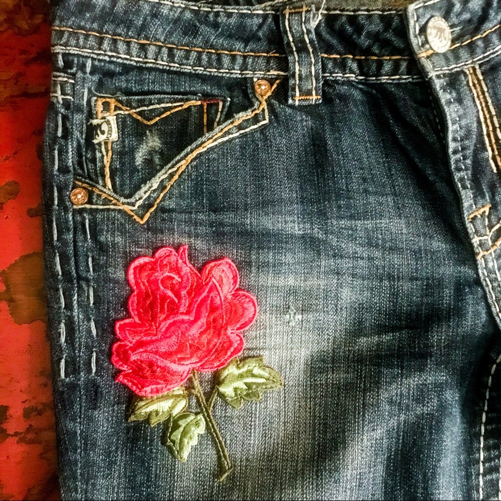 HP🌹 MEK “New Oaxaca Bootcut” Sexy Red Rose Jeans - Picture 6 of 9